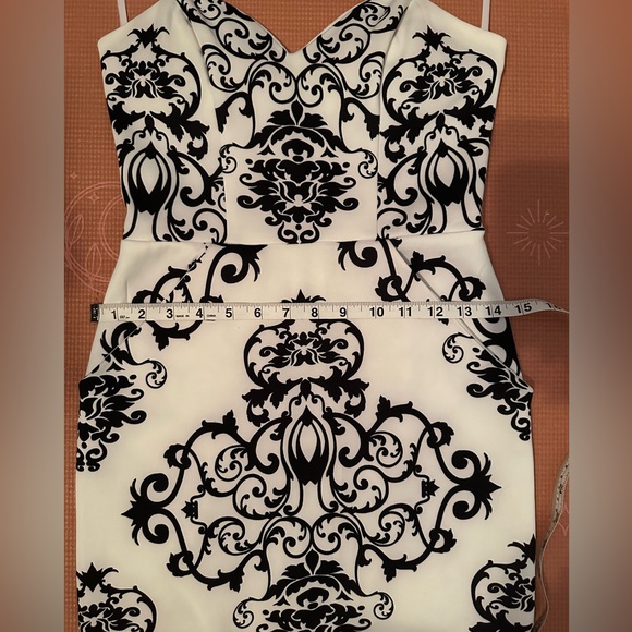 B. Darling black and white cocktail dress w/pockets - size 5/6 (juniors) - Picture 4 of 6